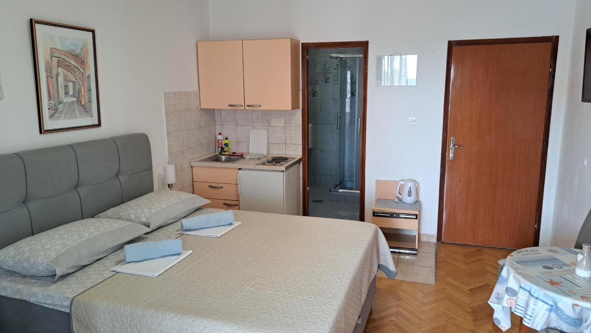 Apartmani R&B Radalj Makarska Eksteriør bilde