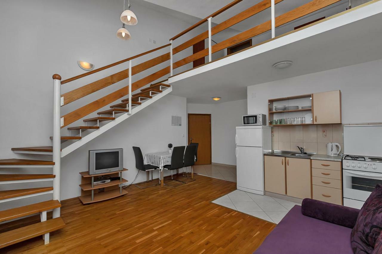 Apartmani R&B Radalj Makarska Eksteriør bilde